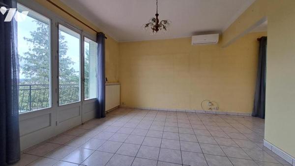 MAISON SUR SOUS-SOL