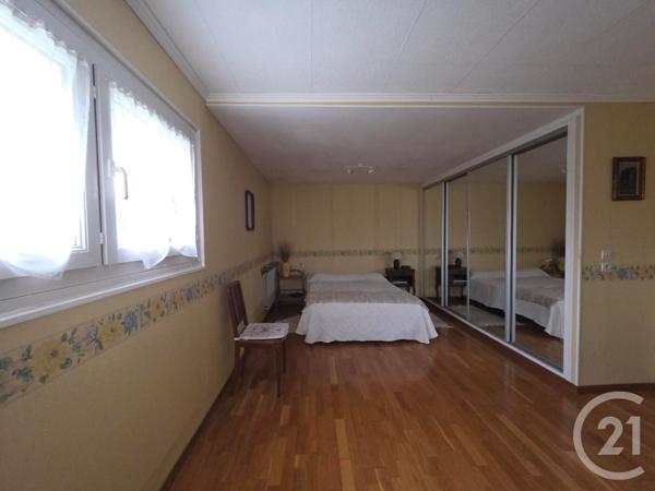 Maison à vendre  4 pièces - 121 m2 ST PIERRE LES NEMOURS - 77