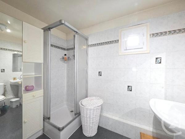 Maison à vendre  4 pièces - 121 m2 ST PIERRE LES NEMOURS - 77