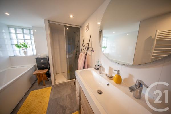 Maison à vendre  8 pièces - 204,48 m 2   ST MEDARD EN JALLES  - 33