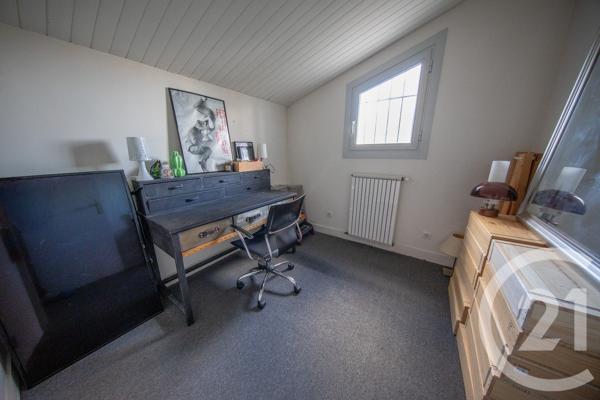 Maison à vendre  8 pièces - 204,48 m 2   ST MEDARD EN JALLES  - 33