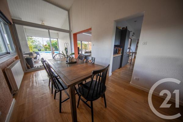 Maison à vendre  8 pièces - 204,48 m 2   ST MEDARD EN JALLES  - 33