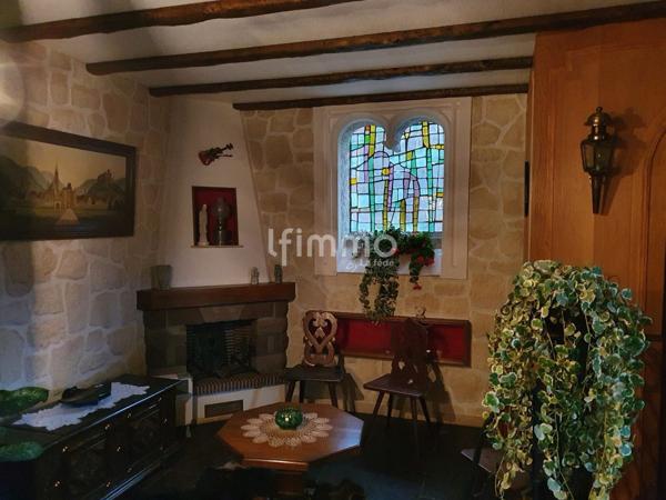 Maison de maître à rénover avec garages à Thann (68800)