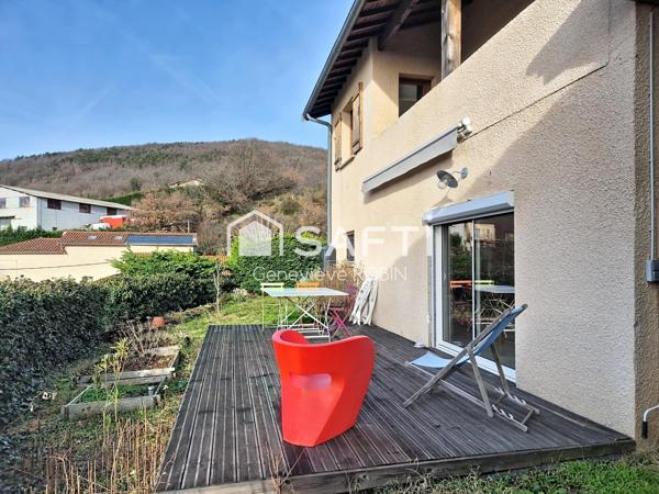 Maison familiale individuelle de 196 m² habitables avec 6 chambres – Terrain de 759 m²