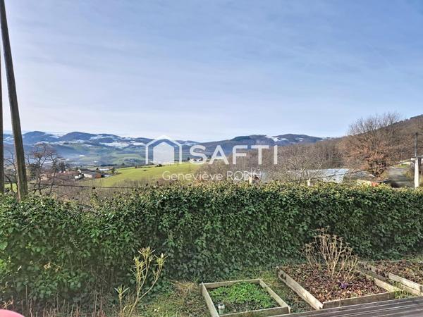 Maison familiale individuelle de 196 m² habitables avec 6 chambres – Terrain de 759 m²