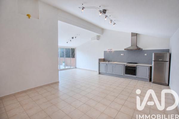 Maison à vendre 5 pièces 138 m² Sainte-Cécile-les-Vignes