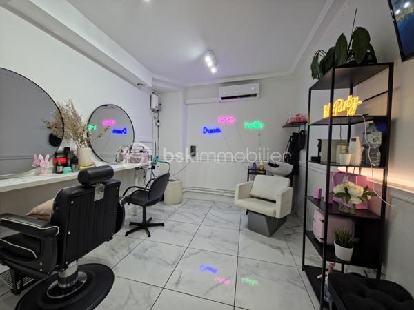 Local d'activités de 11 m²