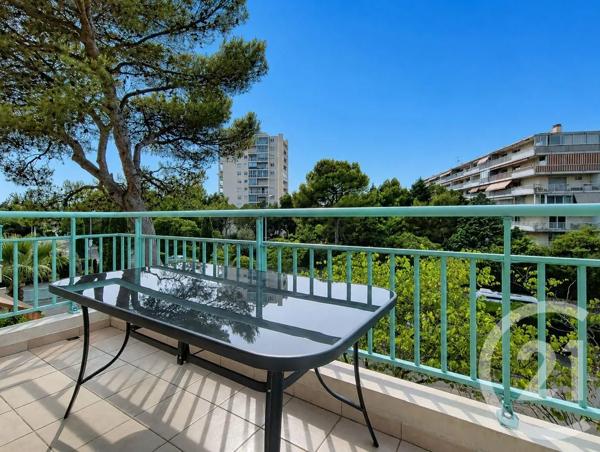 Appartement T2 à vendre  2 pièces - 30,66 m 2   ST RAPHAEL  - 83