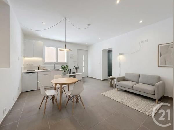 Appartement T2 à vendre  2 pièces - 30,66 m 2   ST RAPHAEL  - 83