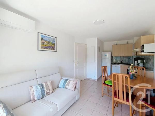 Appartement T2 à vendre  2 pièces - 30,66 m 2   ST RAPHAEL  - 83