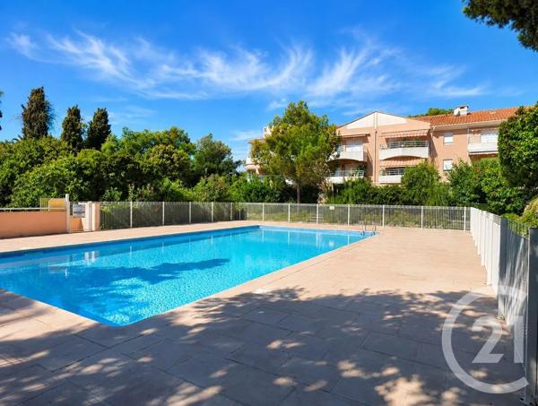 Appartement T2 à vendre  2 pièces - 30,66 m 2   ST RAPHAEL  - 83