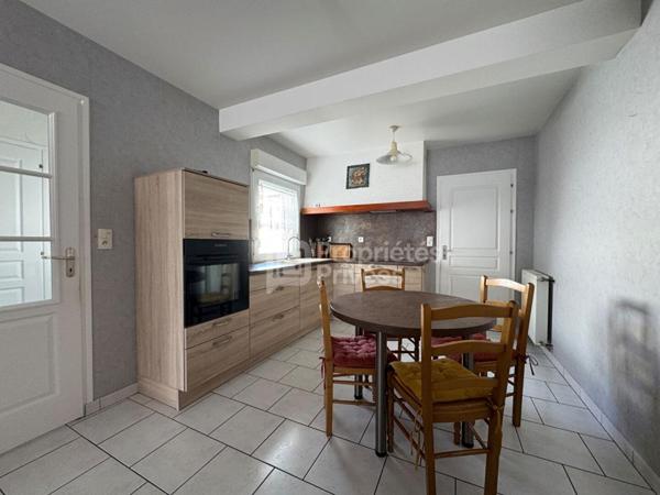 Maison individuelle de plain-pied avec 3 chambres, jardin et garage à Barlin