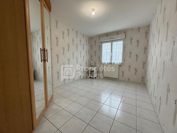 Maison individuelle de plain-pied avec 3 chambres, jardin et garage à Barlin