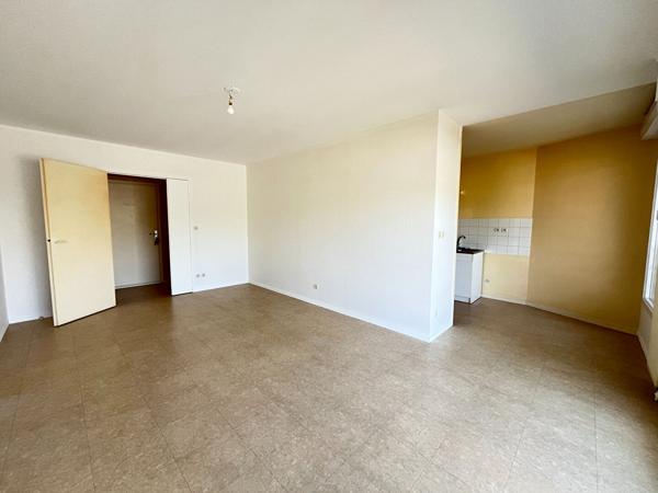 Appartement Angers 2 pièces 55 m² avec blacon (Lac de Maine)