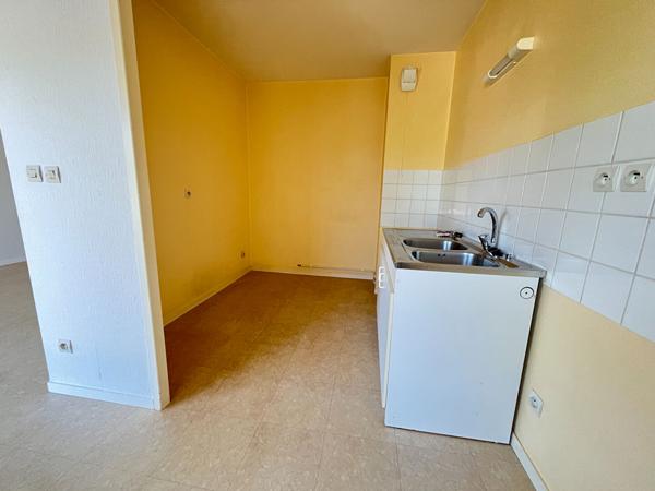 Appartement Angers 2 pièces 55 m² avec blacon (Lac de Maine)