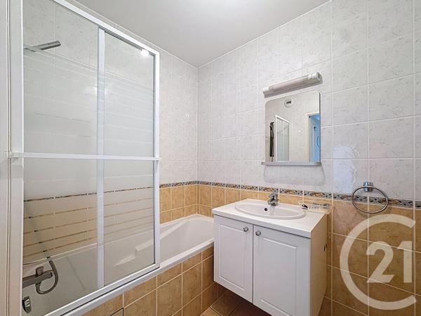 Appartement F3 à vendre  3 pièces - 67,50 m2 VANDOEUVRE LES NANCY - 54