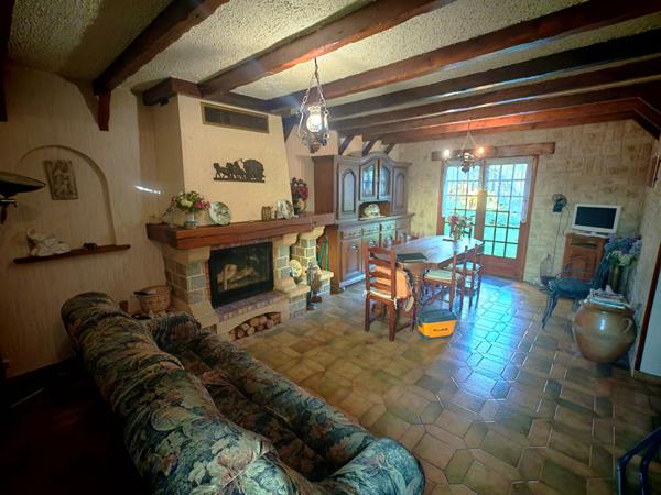 NOAILLES PROCHE Maison, 5 Pièces, Séjour/Salon, cuisine, 2 chambres, bureau. S/sol total, 1287 m² de jardin