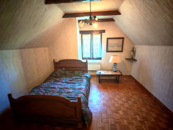 NOAILLES PROCHE Maison, 5 Pièces, Séjour/Salon, cuisine, 2 chambres, bureau. S/sol total, 1287 m² de jardin