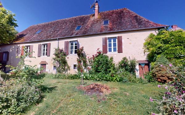 Maison à vendre    9 pièces • 253 m2 Sury-en-Vaux