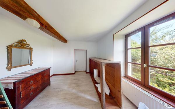 Maison à vendre    9 pièces • 253 m2 Sury-en-Vaux