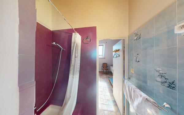 Maison à vendre    9 pièces • 253 m2 Sury-en-Vaux