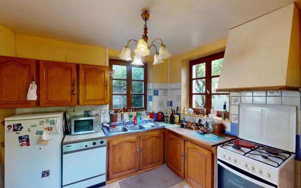 Maison à vendre    9 pièces • 253 m2 Sury-en-Vaux