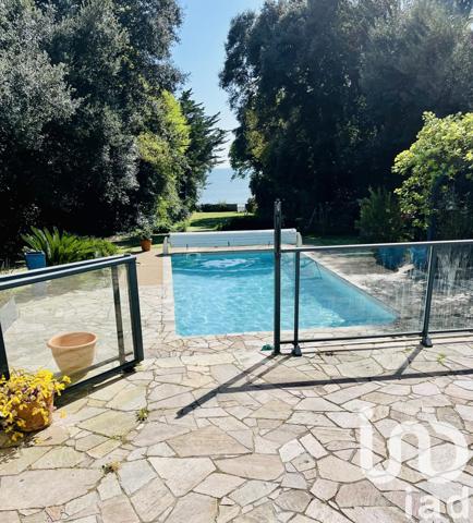 Pavillon 8 pièces de 189 m² à Saint-Nazaire (44600)