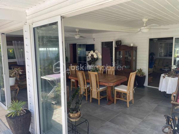 Maison contemporaine de 1 186 m²