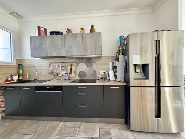 Ensemble immobilier de 2 maisons de 115 m2 et 60 m2 environ à Meschers/Gironde Meschers-sur-Gironde (17132)