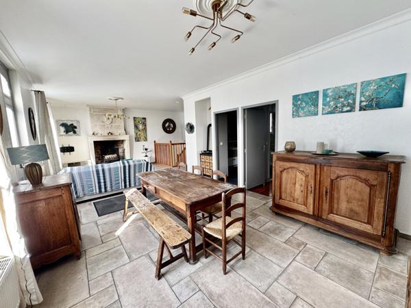 Ensemble immobilier de 2 maisons de 115 m2 et 60 m2 environ à Meschers/Gironde Meschers-sur-Gironde (17132)