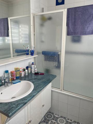 Maison - 80 m² -   lumineuse avec jardin et garage