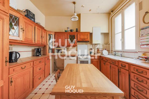 Appartement Paris 5 pièce(s) 147 m2