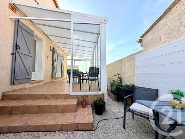 Maison à vendre  4 pièces - 97 m 2   AIMARGUES  - 30