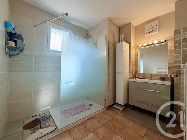 Maison à vendre  4 pièces - 97 m 2   AIMARGUES  - 30