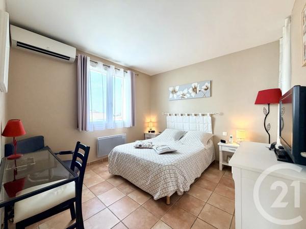 Maison à vendre  4 pièces - 97 m 2   AIMARGUES  - 30