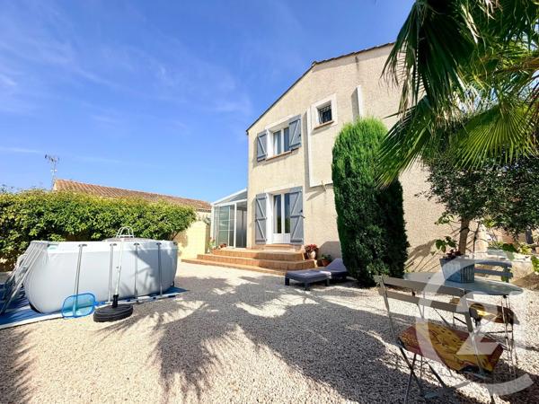 Maison à vendre  4 pièces - 97 m 2   AIMARGUES  - 30