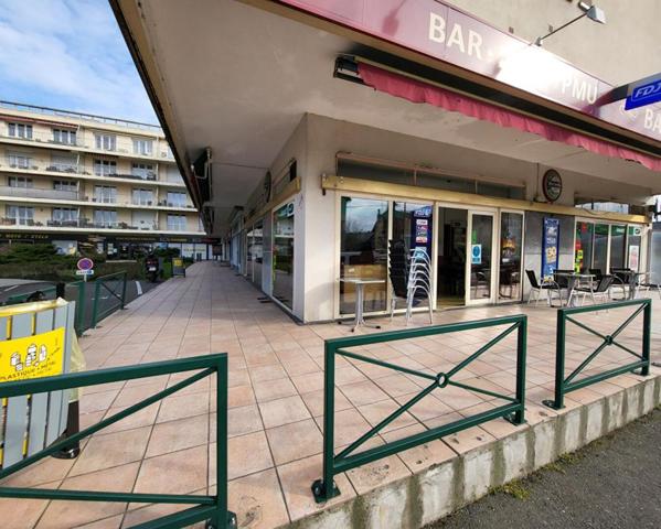 SABLE SUR SARTHE - BAR JEUX FDJ PMU