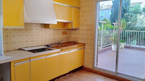 Maison - 4 pièces - 164m²