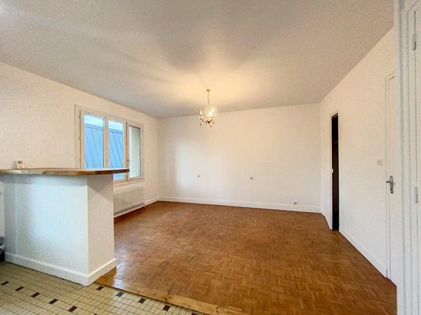 Appartement à louer    4 pièces •    Vichy