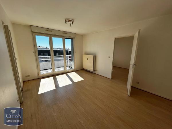 Appartement à vendre 2 pièces 39.27m² Évry-Courcouronnes (91080)
