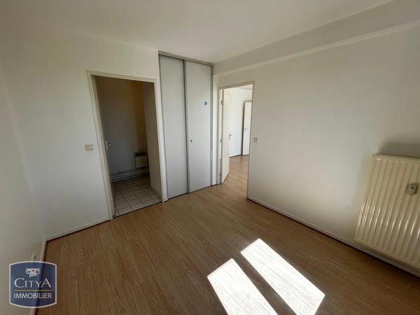 Appartement à vendre 2 pièces 39.27m² Évry-Courcouronnes (91080)