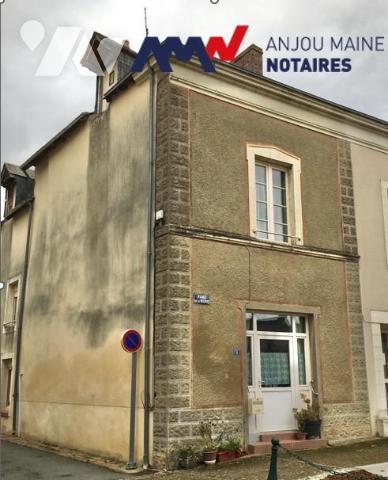 AUVERS LE HAMON - MAISON DE BOURG avec cour et garage Réf : CC2146