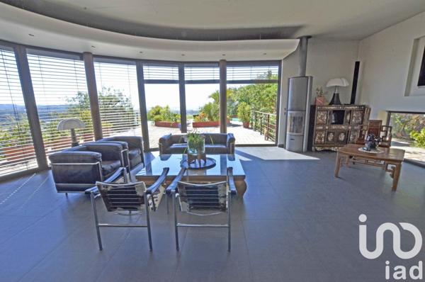 Maison d’architecte 8 pièces de 300 m² à Mandelieu-la-Napoule (06210)