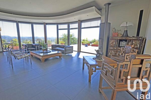 Maison d’architecte 8 pièces de 300 m² à Mandelieu-la-Napoule (06210)