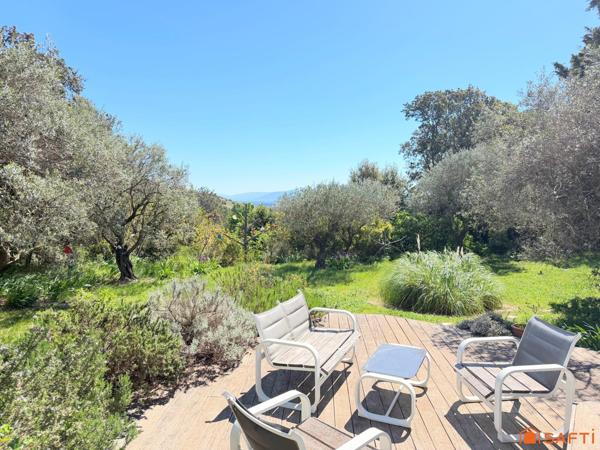 MAISON 170m2, terrain 2800m2, piscine, jardin!