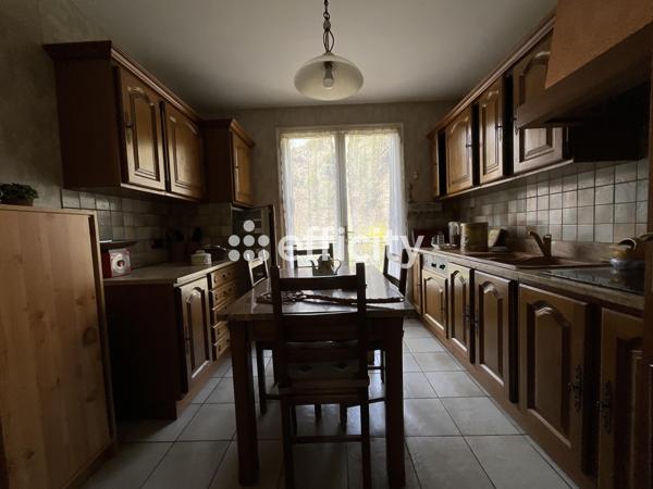 Maison 13 pièces - 249 m²