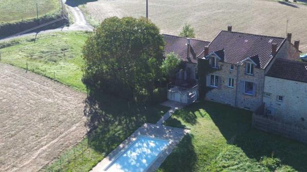Maison ancienne - Belves Maison de 8 pièces de 220 m² à Sagelat