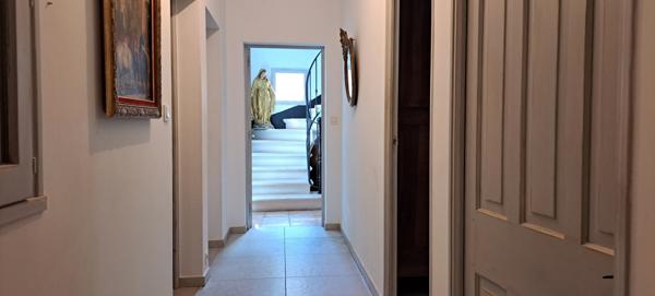 L'Isle-sur-la-Sorgue (84800) Isle sur la Sorgue / St Antoine superbe maison de 180 m2 vterrain 2900 m2 piscine.