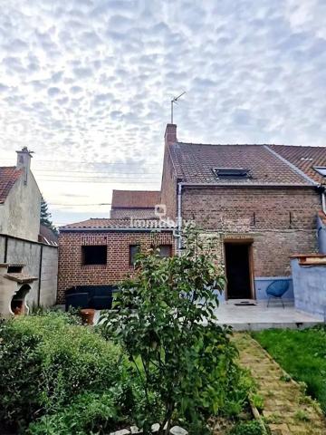 JOLIE MAISON DE VILLE