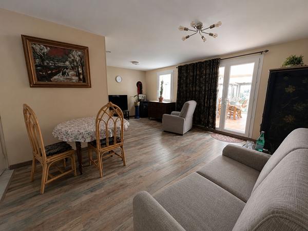 Maison de plain-pied sans travaux avec grand terrain au coeur des vignes
